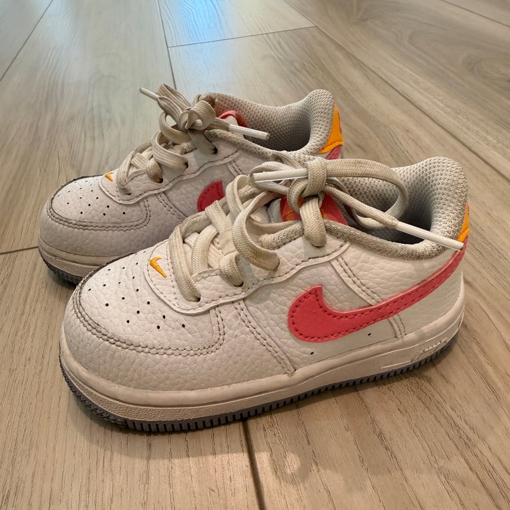 Nike Toddler White and Pink Sneakers